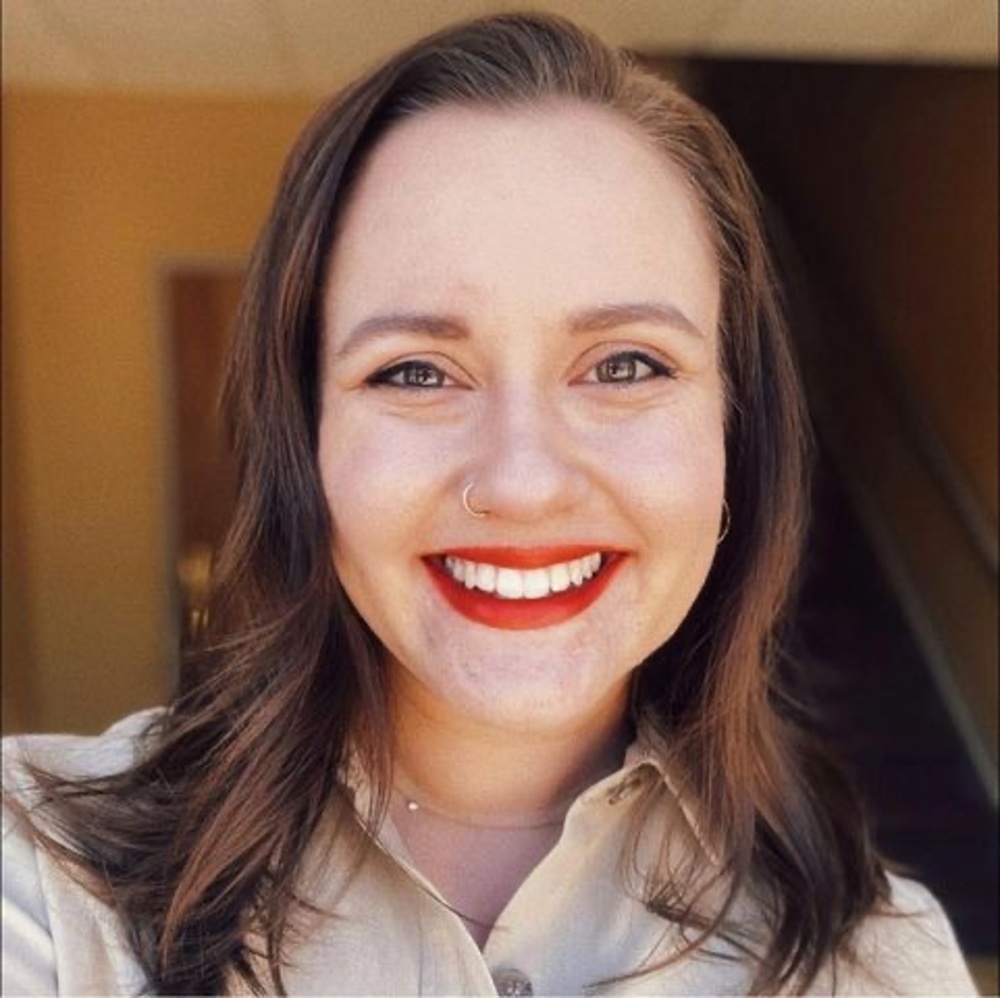 Meet your Posher, Sara